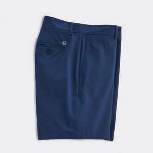 Vineyard Vines Men 32 waist 8 inch Performance Breaker Shorts -Navy